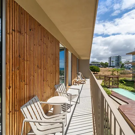 Beachfront 2 Bedroom In *