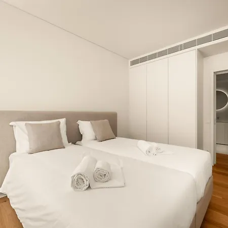 Beachfront 2 Bedroom In Διαμέρισμα